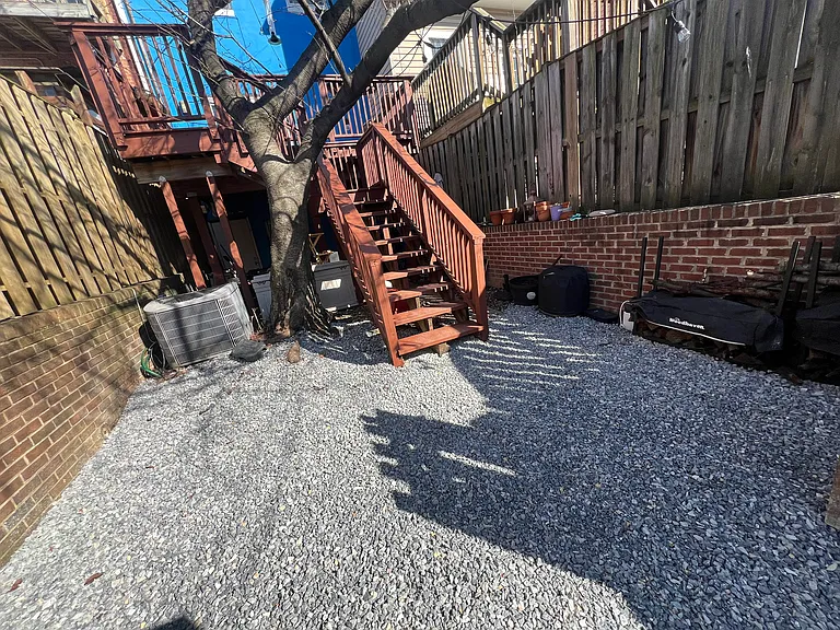 52 R St NW #A — Photo 12