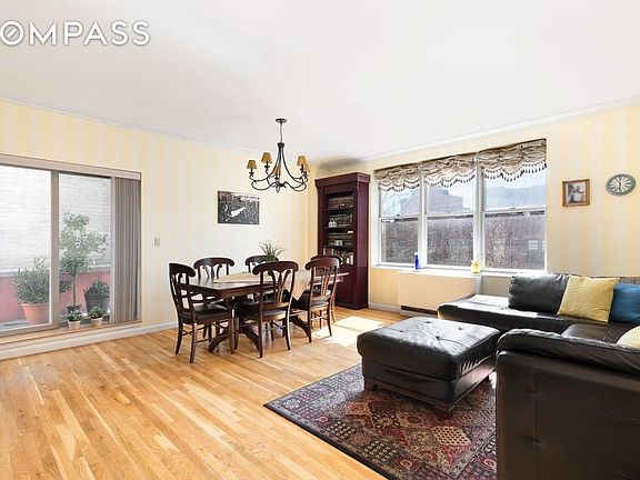 3rd image of 575 E New York Ave