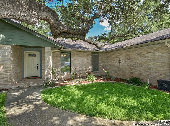 2nd image of 2926 Oak Sprawl St