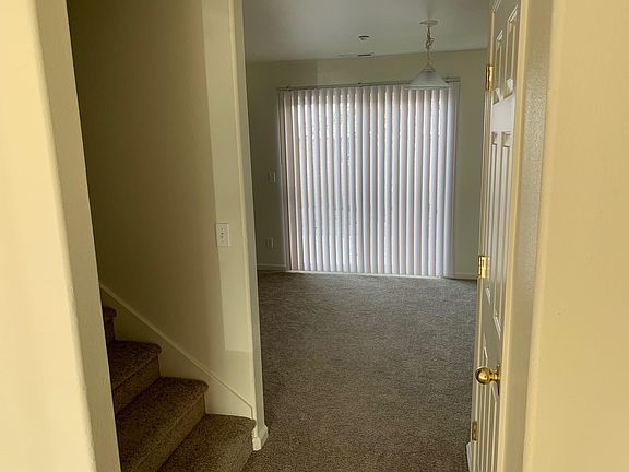 3rd image of 865 Sunny Ln Unit B