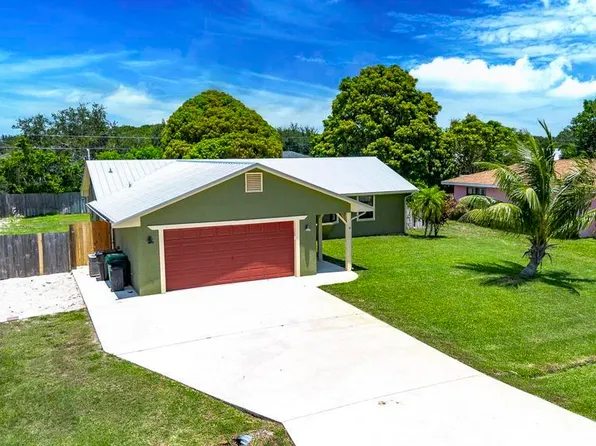 2569 SE Grand Drive, Port St Lucie, FL 34952
