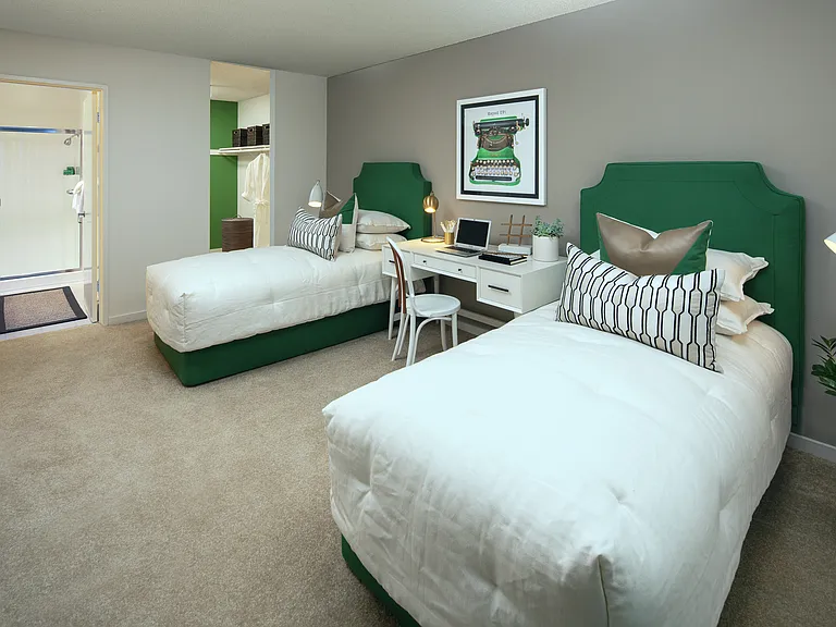 Park West Apartment Homes — Photo 16