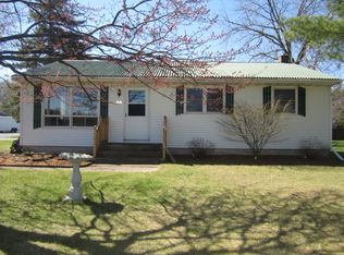 3107 Parkdale Dr, Marinette, WI 54143