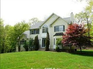 6 Wilderness West Rd, Newtown, CT 06470