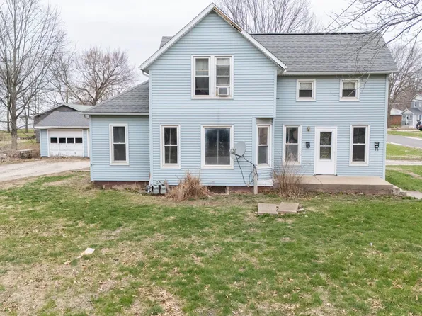 413 W Fort St, Farmington, IL 61531