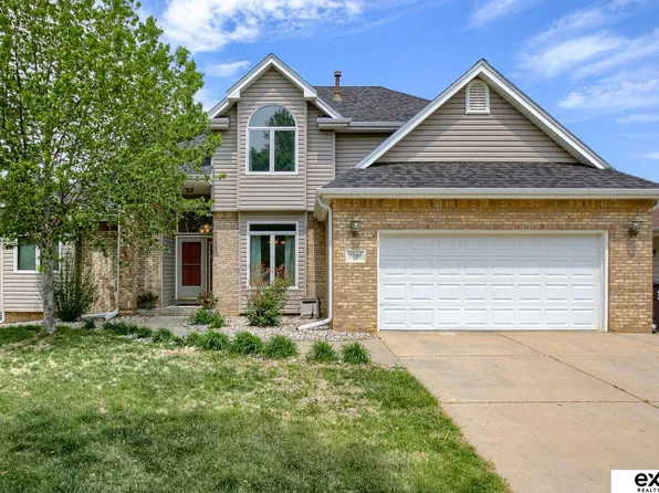 7700 Erin Ct, Lincoln, NE 68507