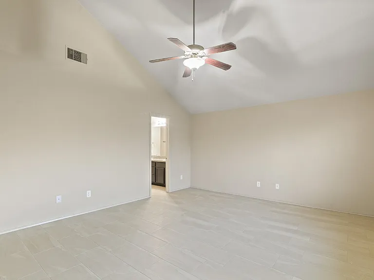 2414 Fall Aster Dr — Photo 12