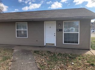 609 S Logan Ave #B, Carbondale, IL 62901