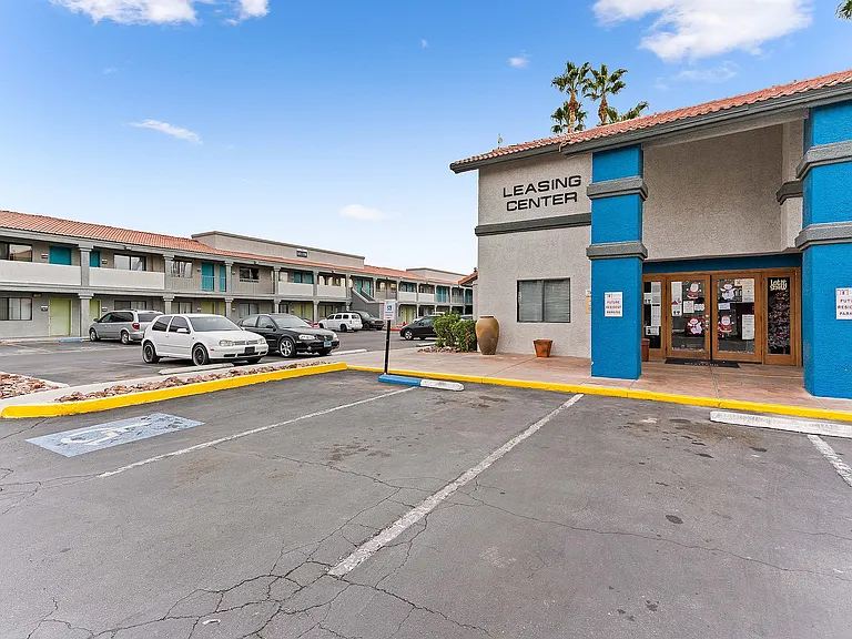 Leasing Office
