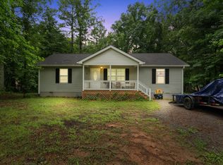 205 Windy Park Dr, Mc Ewen, TN 37101