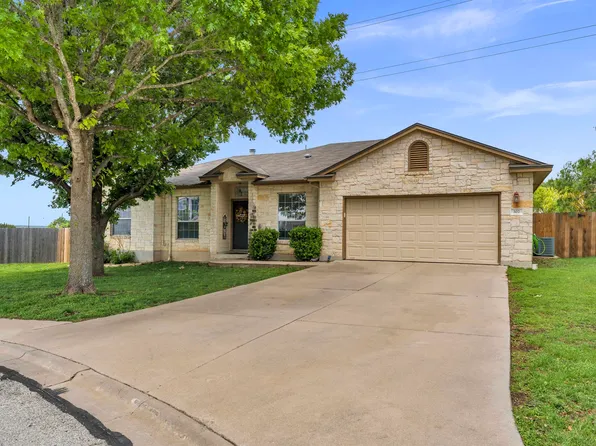 102 Cailin Ct, Burnet, TX 78611