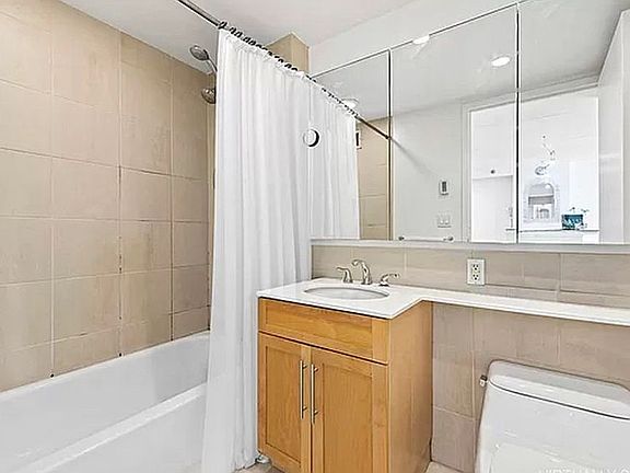 3rd image of 53 Boerum Pl APT 7H