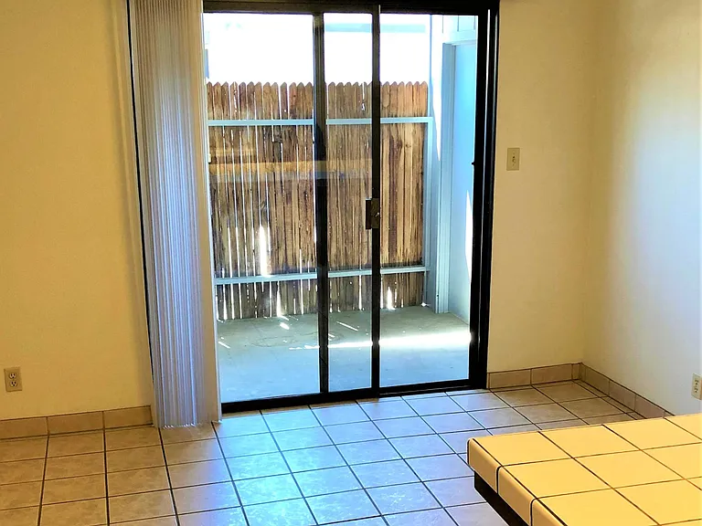 930 N Indiana St #1 — Photo 13