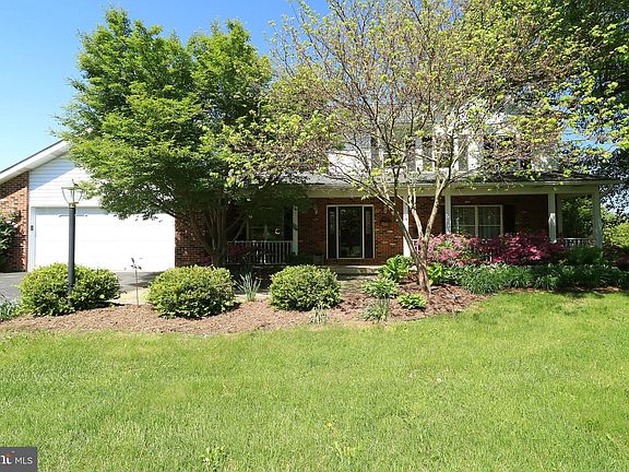 2nd image of 579 Kristina Cir