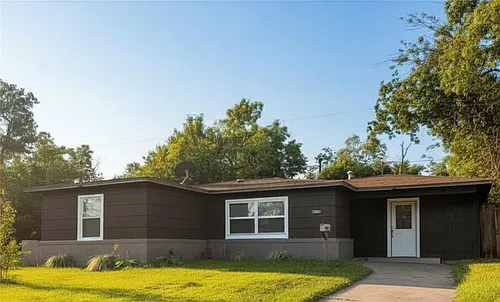 5222 Northridge Dr Photo 1
