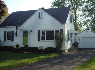 38 Pilgrim Rd, Tonawanda, NY 14150