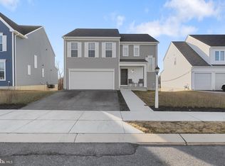 1734 Bradley Dr, Harrisburg, PA 17110