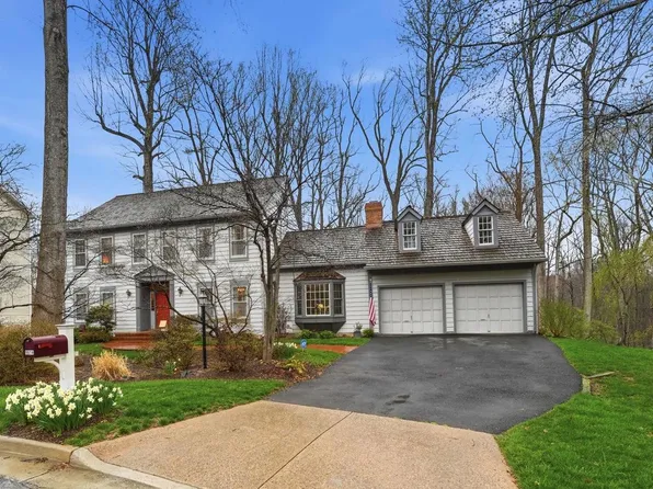 9614 Cinnamon Creek Dr, Vienna, VA 22182