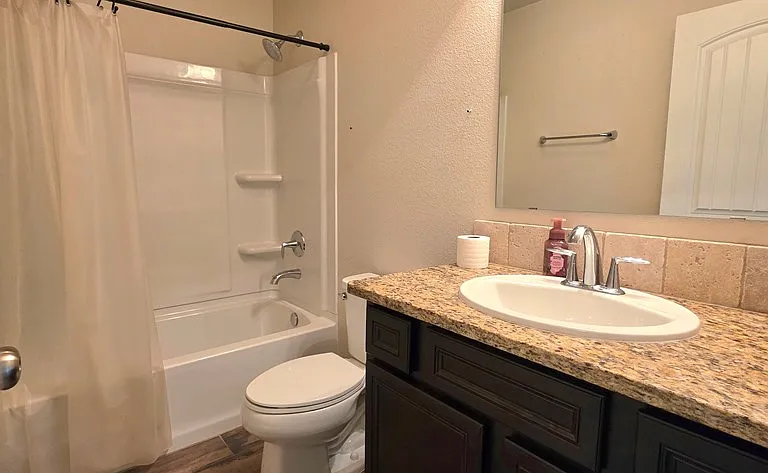 1025 Pine Leaf Pl — Photo 16