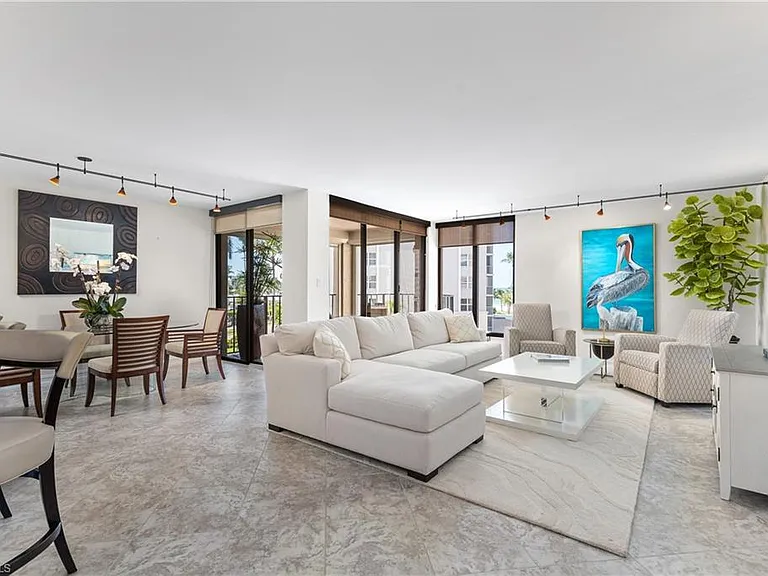 3115 Gulf Shore Blvd N #203S — Photo 8