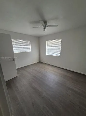 10030 SW 164th Ter — Photo 8
