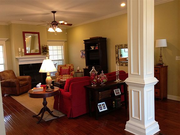 3rd image of 4551 San Saba Dr