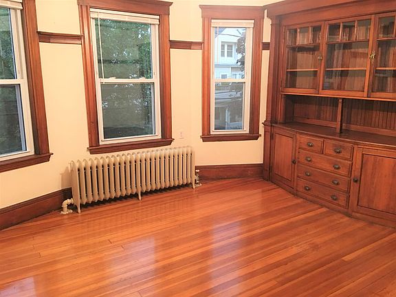 4th image of 134-136 Broadway