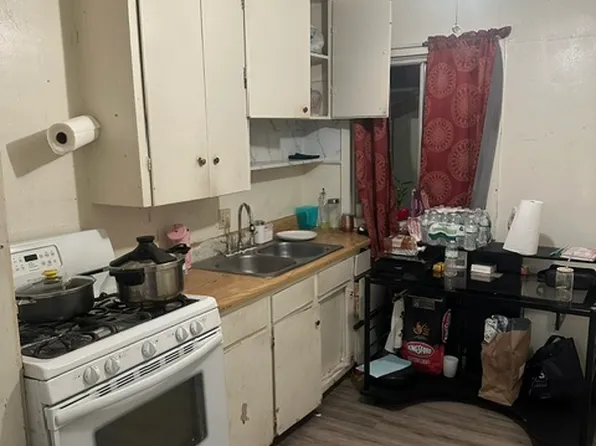 (undisclosed Address), Whittier, CA 90606