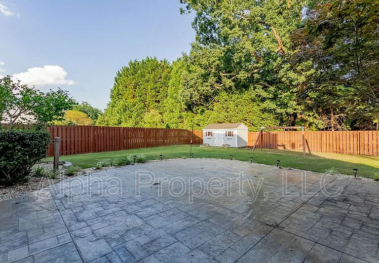 27 Lake Valley Ct — Photo 30
