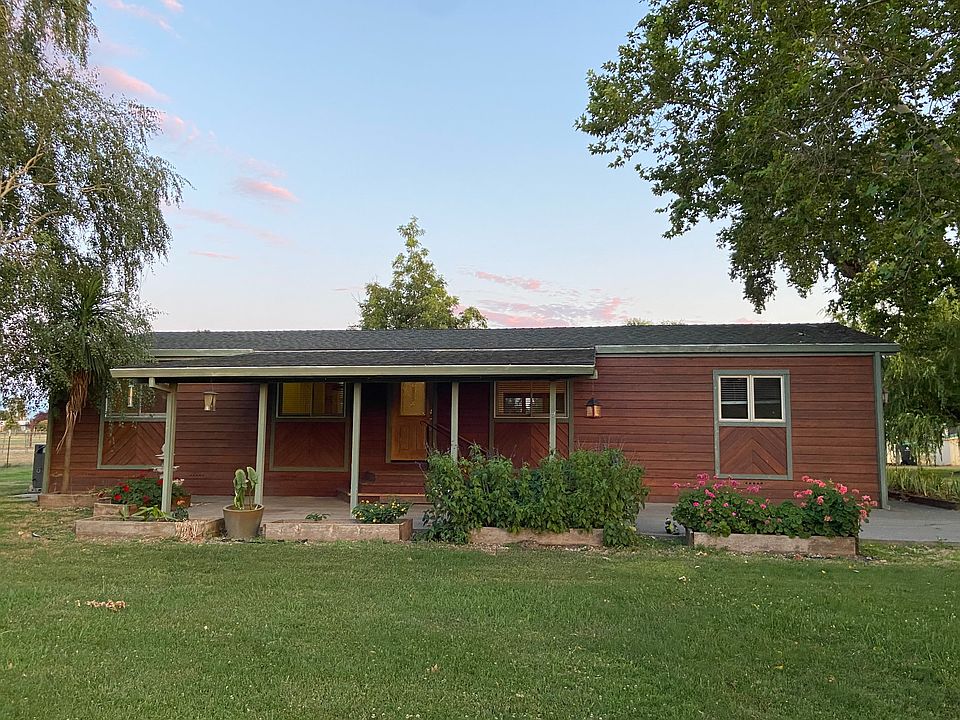 1st image of 23443 Hamilton Ave