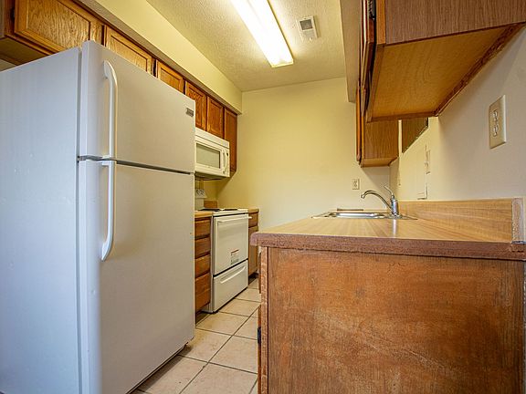 5th image of 119 N 37th St #101