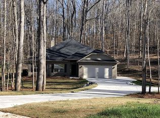 270 River Glen Dr, Jefferson, GA 30549