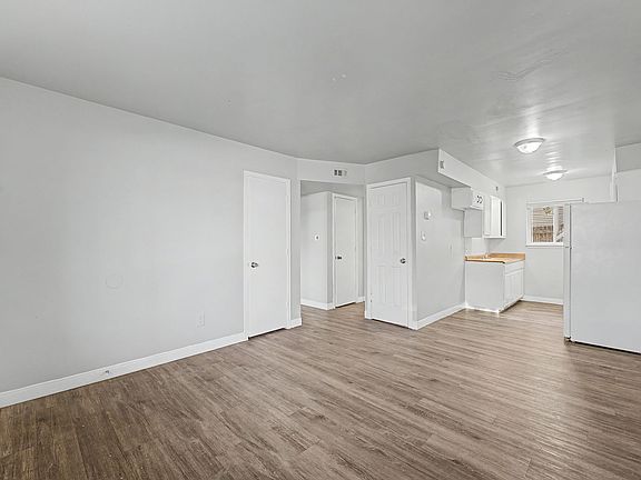 5th image of 1825 N College Ave #14