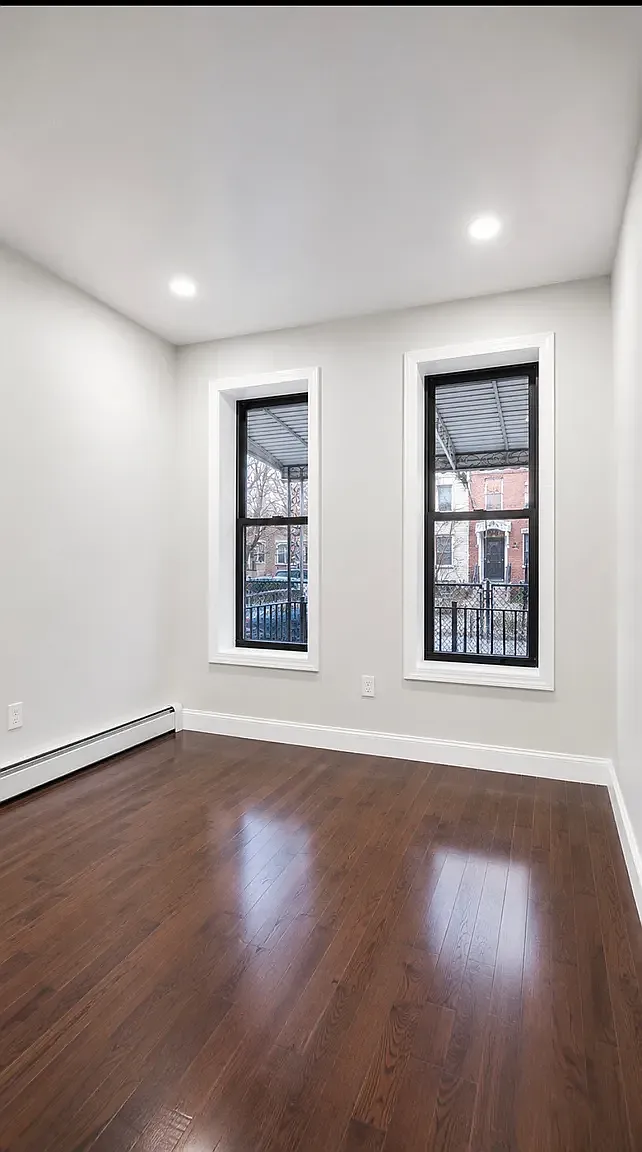 189 Legion Street — Photo 2