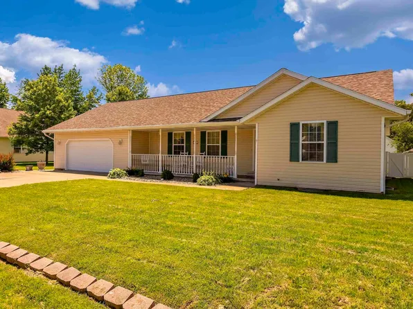 308 Forest Park Dr, Herrin, IL 62948