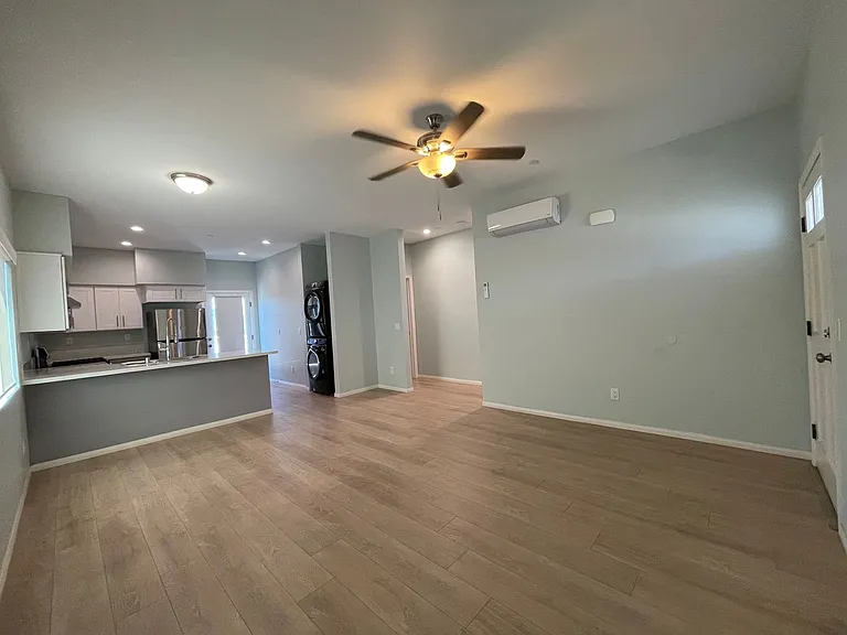 Modern Two Bedroom Two Bathroom Apartment in El Cajon! — Photo 3