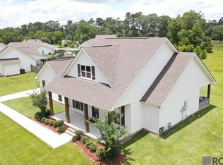 7521 Yucan Rd, Denham Springs, LA 70726