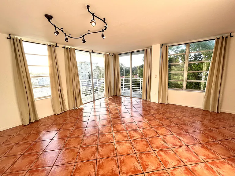 7800 Carlyle Ave #3D — Photo 21