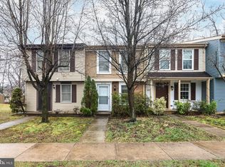 8736 Susquehanna St, Lorton, VA 22079