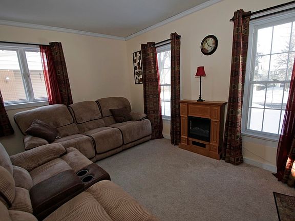 2nd image of 41 Maxon St