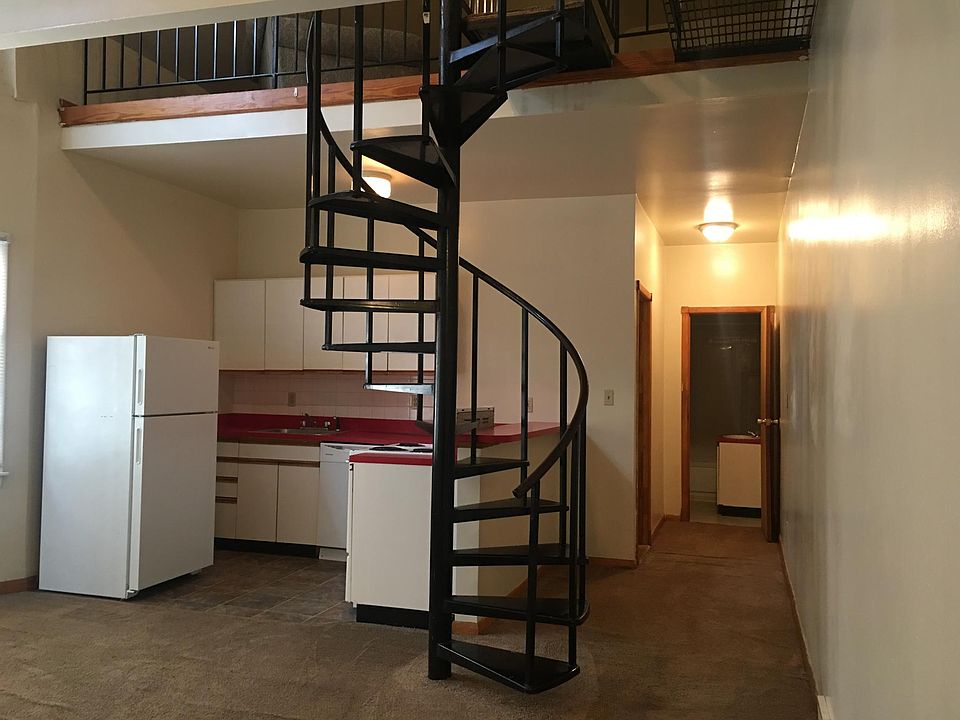 1st image of 126 Bidwell Pkwy APT 7