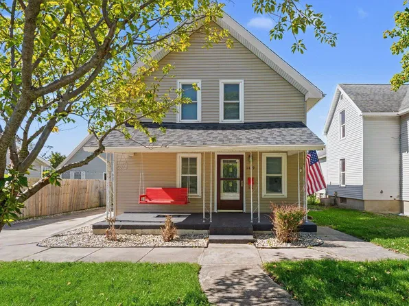 1419 Union St, Mishawaka, IN 46544