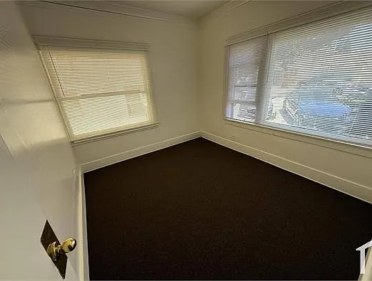 3 bed, 1200 sqft, $2,525 — Photo 2