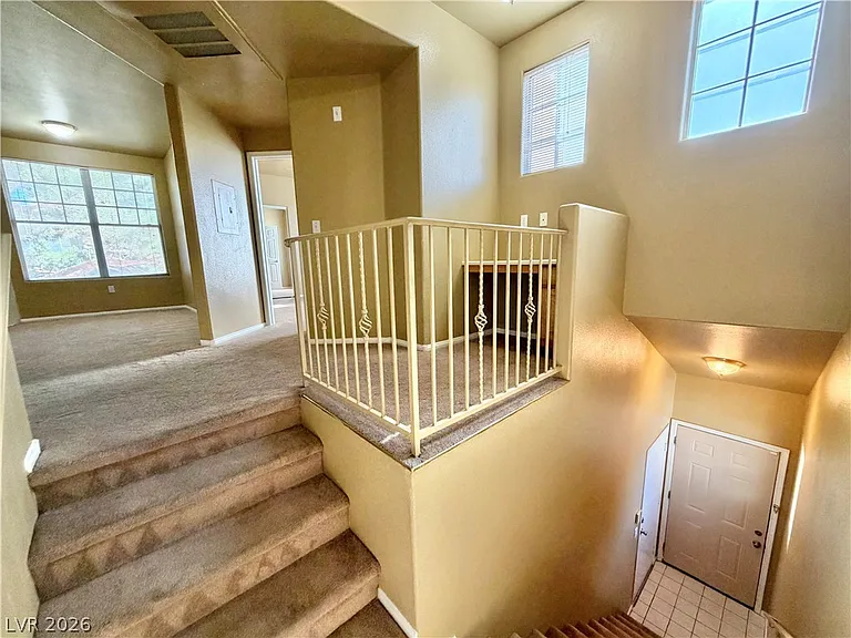 8555 W Russell Rd #2021 — Photo 4