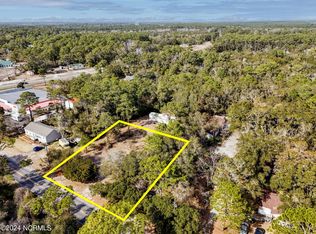 738 Jabbertown Rd, Southport, NC 28461