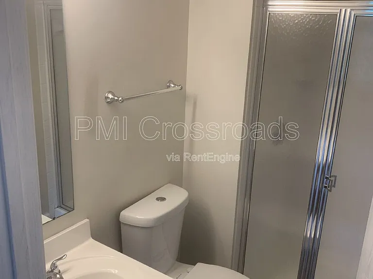 8620 Olenbrook Dr — Photo 16