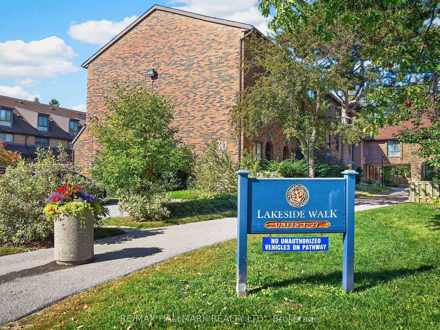 3 bed, $2,950 — Photo 1