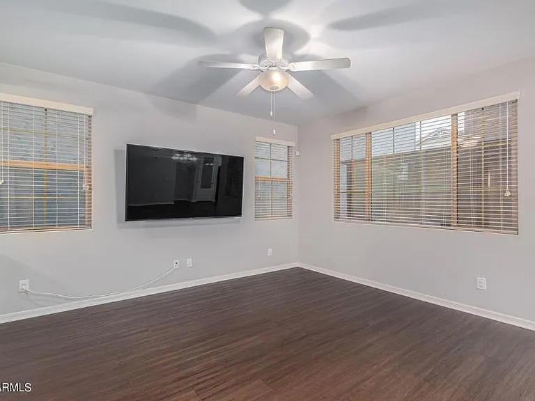 3954 E Turley St — Photo 11