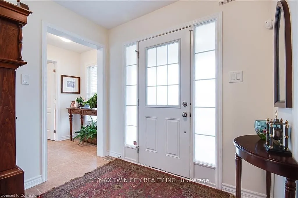 3 bed, $3,100 — Photo 3