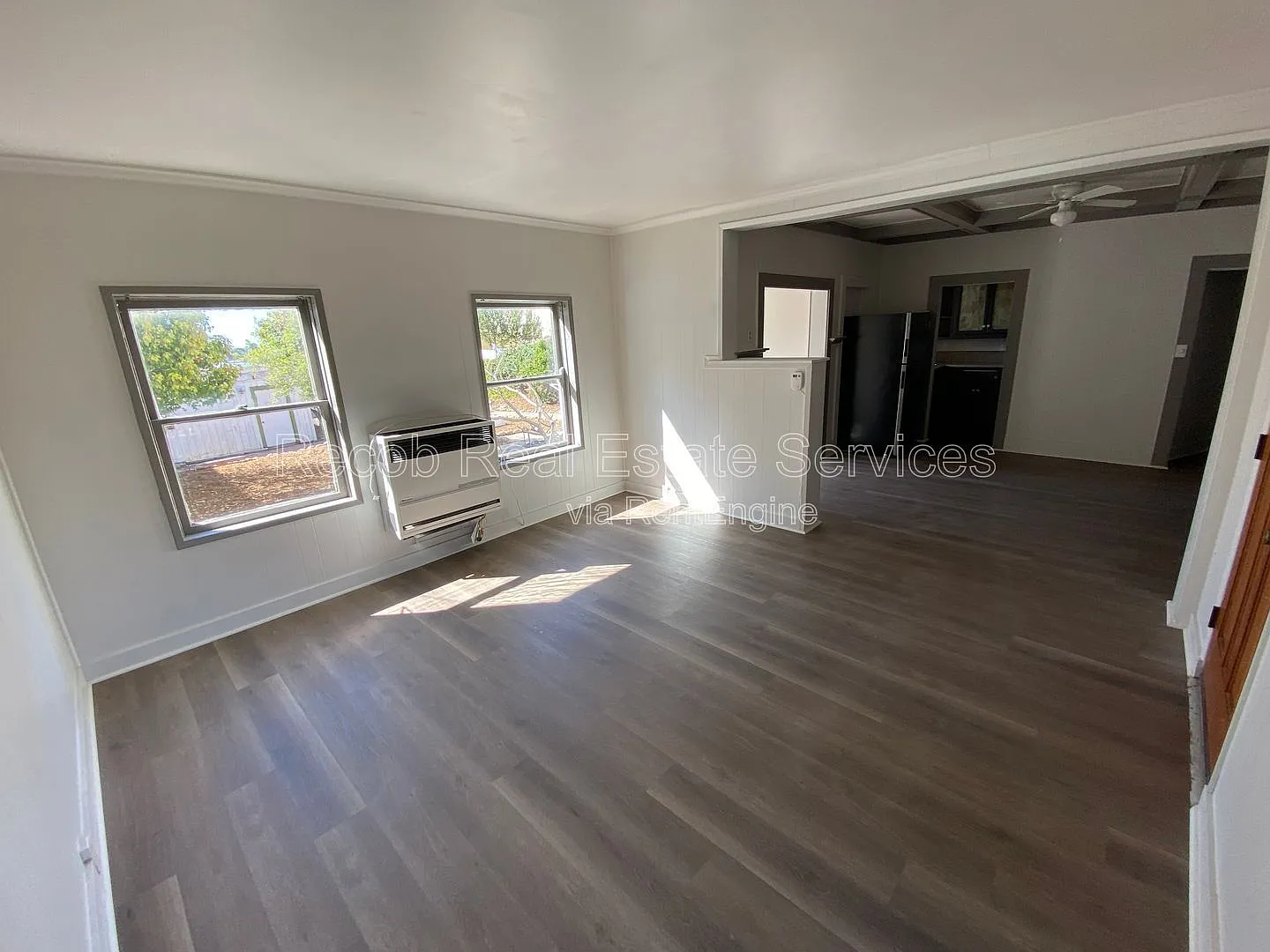 2 bed, 1.0 bath, $2,900 — Photo 2